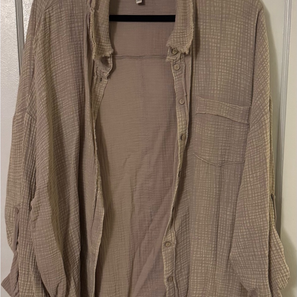 Zenana Outfitters Light Tan Casual Button Down Shirt